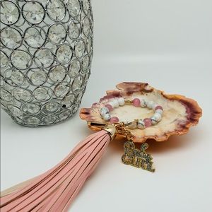 White howlite and rose quartz Bracelet with keychain